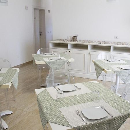 B&B Imperial Exclusive Rooms & Breakfast 포르토 세자레오 외부 사진